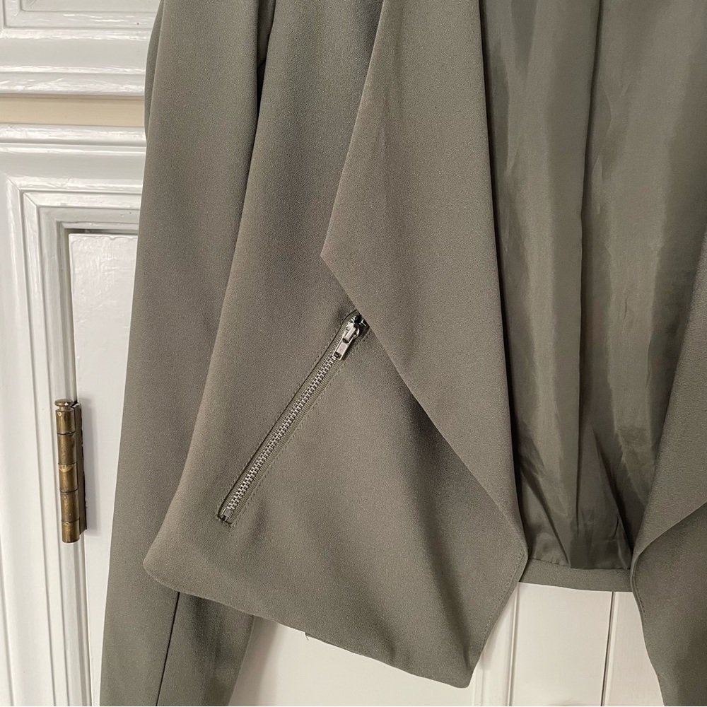 H&M Jacket - Picture 2 of 5